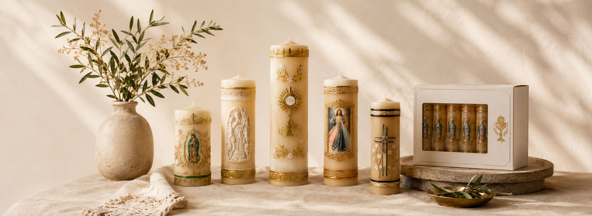 Colección de cirios artesanales decorados a mano
